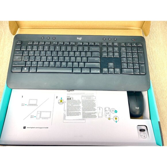 Logitech MK540 Advanced Wireless Keyboard with M325 Wireless Mouse Combo - Picture 3 of 4